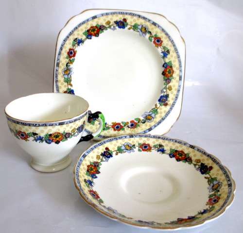 Gorgeous Delicate Tuscan China Trio. Made in England.