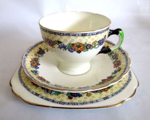 Gorgeous Delicate Tuscan China Trio. Made in England.