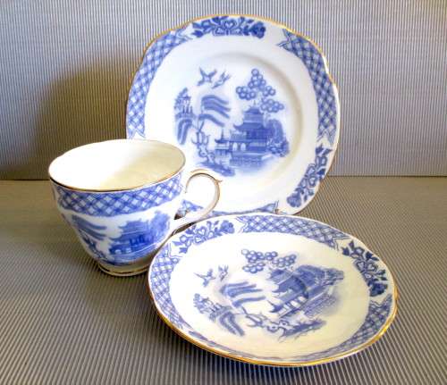Duchess England Willow Pattern Trio.