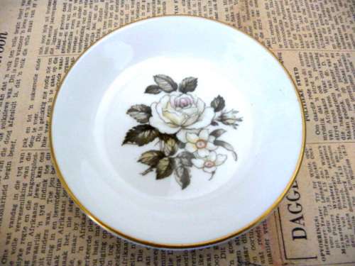 Vintage Royal Worcester Fine Bone China Pin Dish.