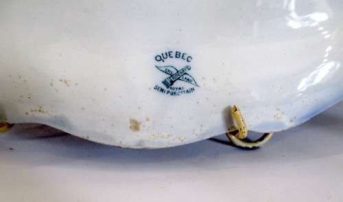 19th Century Rare Qubec England Semi Porcelain Flow Blue Large Oval Meat Serving Platter. 40cm diame
