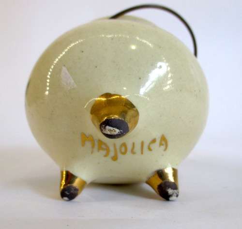 Vintage Porcelain `Drie Been Potjie` Majolica Souvenier