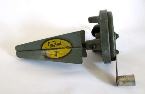 Vintage Empisal Metal Hand Wool Winder