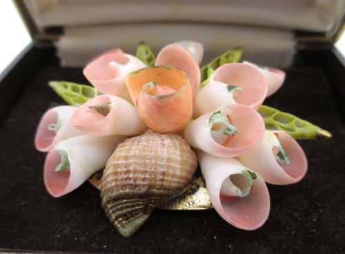 Vintage Antique Handmade Seashell Brooch in Box. Lovely Item.