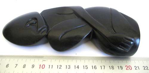 Quality Vintage Hand Carved African Stone Sculpture. 18cm high. 725g.