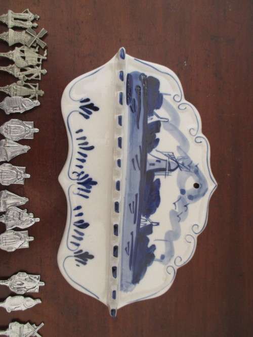 Delightful Old Delft Porcelain Teaspoon Hanger for 12 Tea Spoons. Plus 15 Windmill Spoons and Forks.