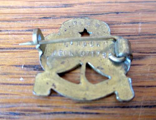 Vintage 1940`s Girl Guides Brass Badge