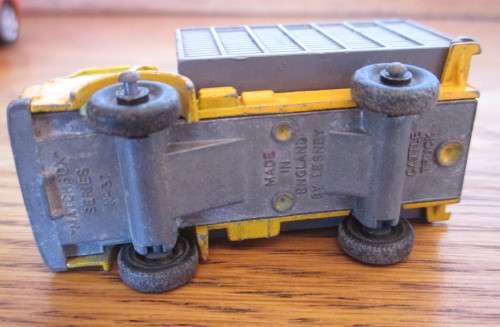 Vintage 1966 Matchbox Series No. 37 Cattle Truck and Cattle By Lesney