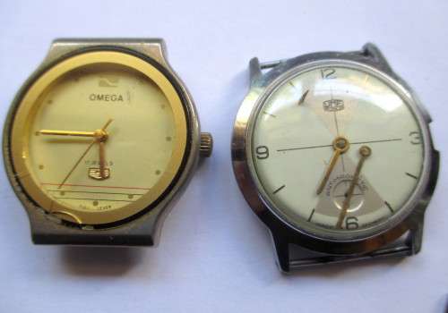 Lot of Five Watches. Not working. Good for Parts or just needs battery.
