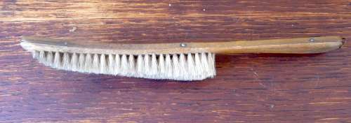 Edwardian Crumb Brush Curved