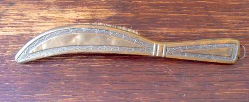 Edwardian Crumb Brush Curved