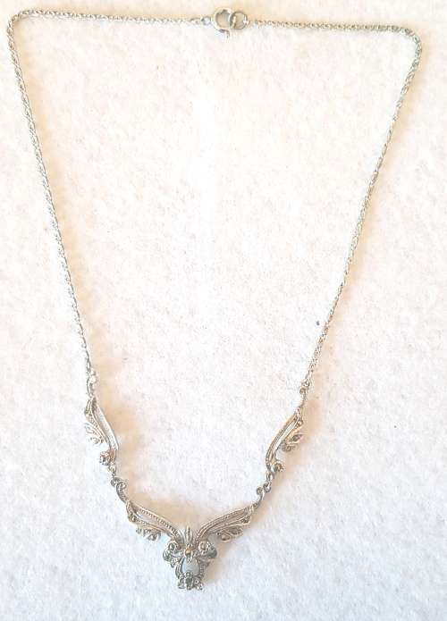 Lovely Vintage Short Choker Chain Silver and Marcacite necklace