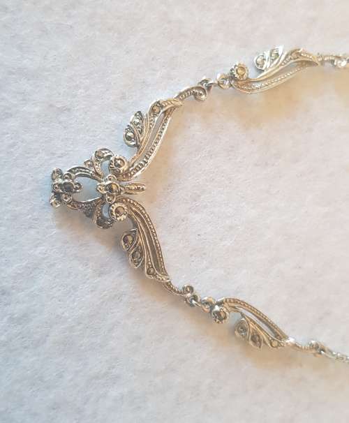 Lovely Vintage Short Choker Chain Silver and Marcacite necklace
