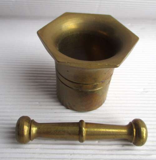 Vintage Mini Mortar Pestle Brass. Photo for scale..