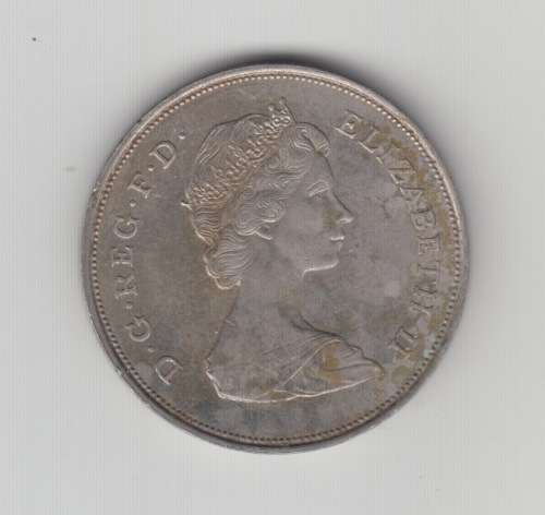 1981 Lady Diana and Prince CharlesWedding  British Five Shilling Coin
