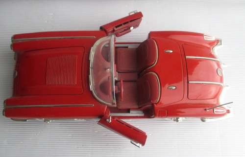 MOTORMAX - CHEVY CORVETTE CONVERTIBLE, 1958 - 1/18 SCALE DIECAST MODEL