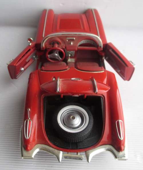 MOTORMAX - CHEVY CORVETTE CONVERTIBLE, 1958 - 1/18 SCALE DIECAST MODEL