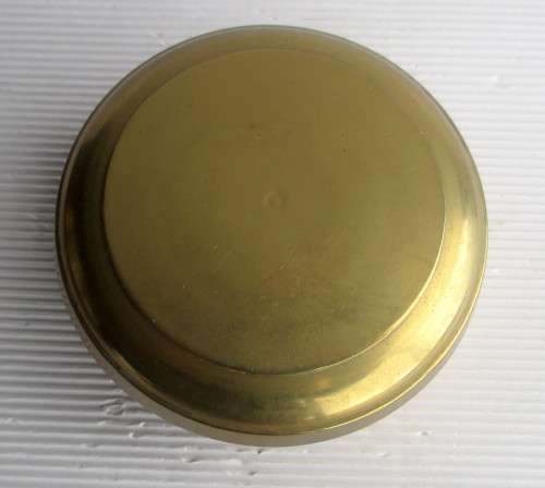 Vintage Brass Tricket dish with lid. 85mm x 50mm