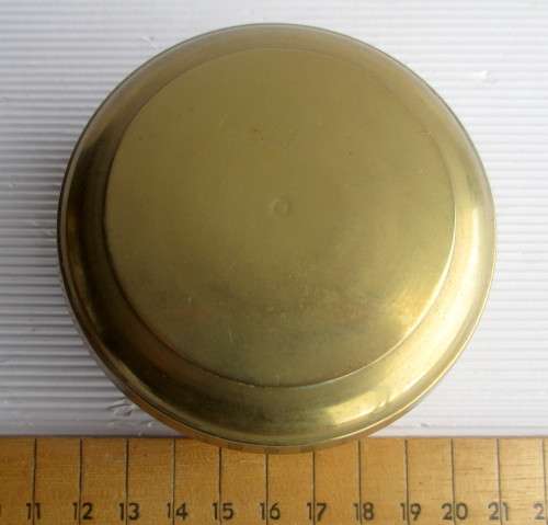 Vintage Brass Tricket dish with lid. 85mm x 50mm