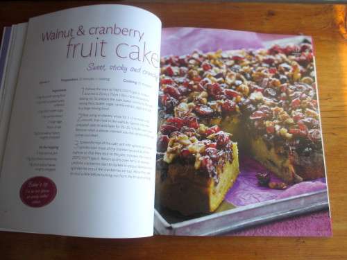 Best Baking Made Easy- Favoutite Cakes. 96p 42 Recipies with Pictures and Tips. Glossy.
