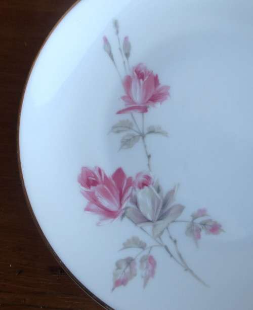 Lot of 8 Porcelain Alka Kunst Bavaria - Claudia side plates. Lovely delicate pattern. 165mm diameter
