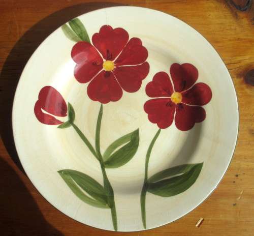 Vintage Hand Painter Ceramic Plate, Lovely glace cracks, refer to photos.