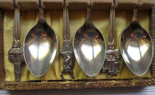 Set of 6 Holland Spoons. Marked Electro. 1940`s. In original box.