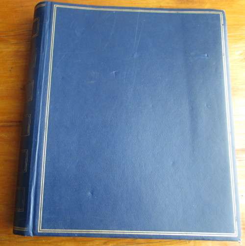 Vintage Photos Album with 15p picture corners. 15p no corners. Total 30 pages, both sides. Wax paper