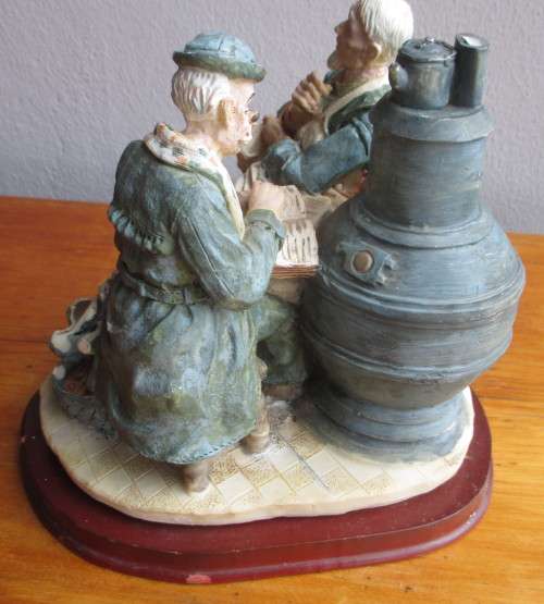 Nostalgic Moments Resin Figurene. Lovely detrail. 200mm x 200mm. Please note broken foot.