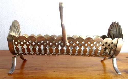 Vintage Silver Plated Cracker Basket / Cookie Tray. 21 cm long.