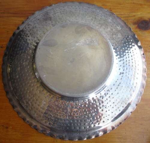 Vintage Large EPNS Cheese and Ctracker Dish, Lovely item. 27cm diameter.