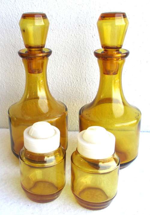 Set of 4 Vintage Amber Glass Cruet Set. No Chips, no cracks.