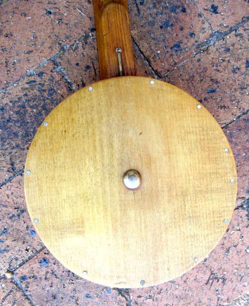 Vintage Cyclop 5 String Banjitar. RARE. No strings, need good clean and service. 90cm