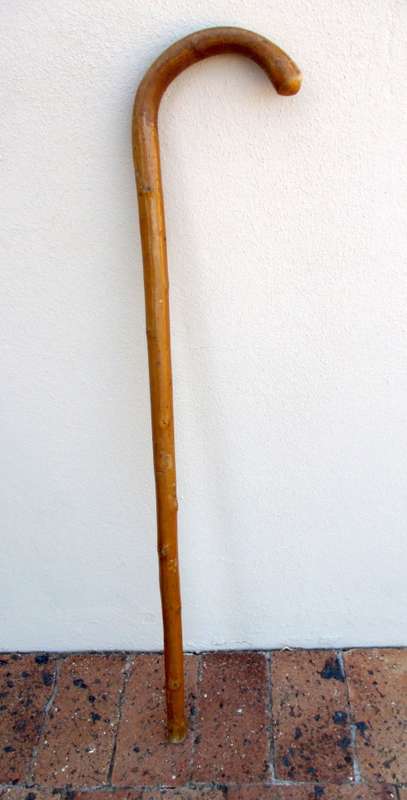 Vintage Wood Cane Curved Hook Handle Walking Stick. 820mm.