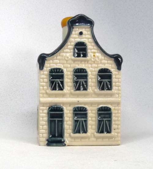 Vintage KLM Blue Delft Dutch Houses.  BOLS Amsterdam Miniature Porcelain House #5