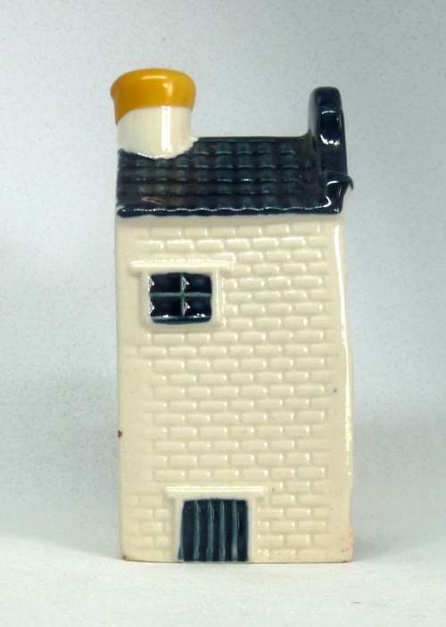 Vintage KLM Blue Delft Dutch Houses.  BOLS Amsterdam Miniature Porcelain House #12