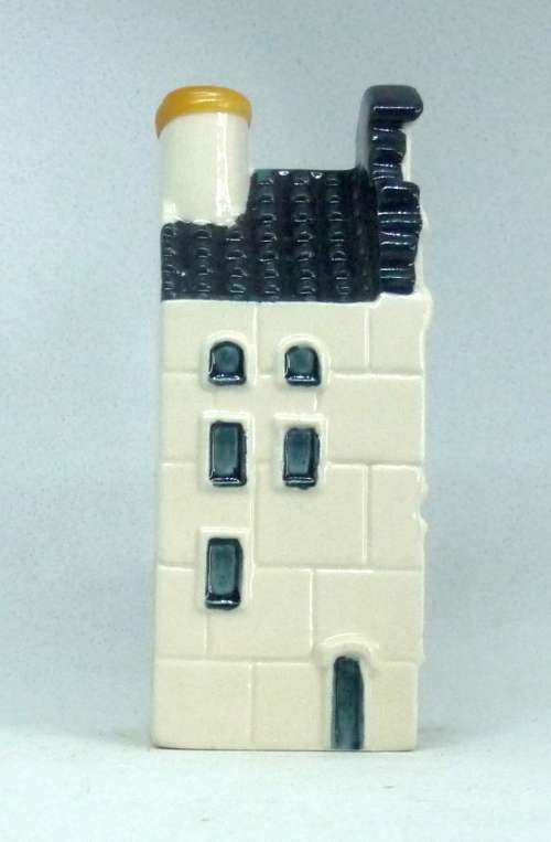 Vintage KLM Blue Delft Dutch Houses. BOLS Amsterdam Miniature Porcelain House #69