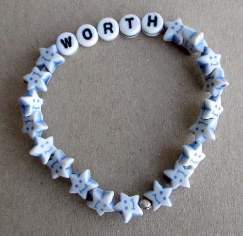 Kids Bracelet. Smilings blue star beads, WORTH.