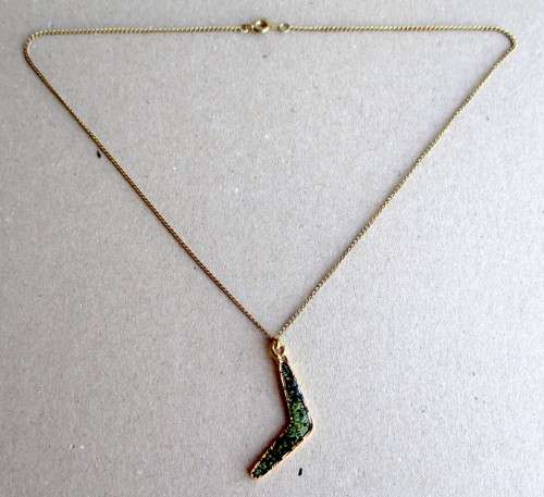 Vintage Gold Colored Chain with Boomerang Pendant. As per Photo. 44cm chain.