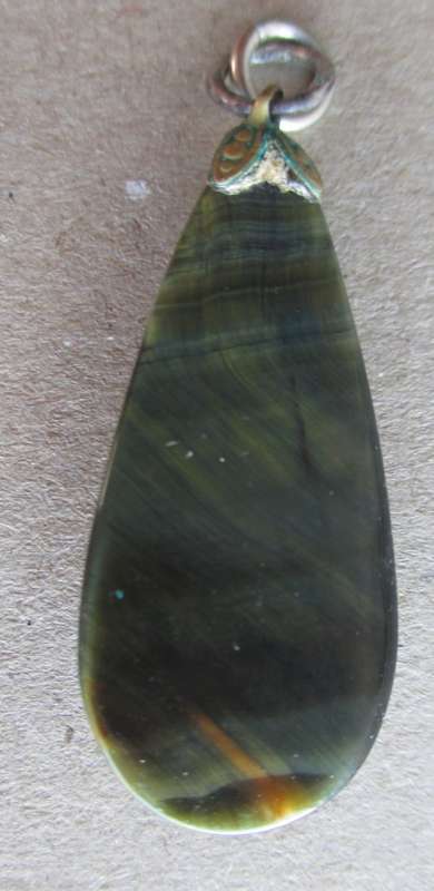 Vintage Semi Precious Stone Pendant.