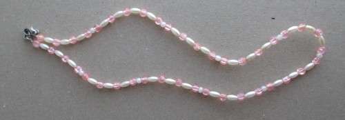 Vintage Dainty Pink and Pearl Color Bead Necklace