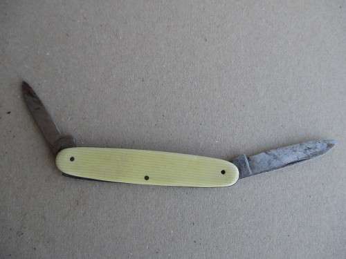 Vintage pocket knife as per phote