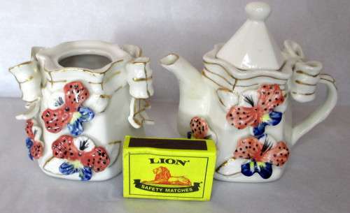 Lovely Delicate Porcelain Ribbon Milk Jug and Sugar Bowl. Made in China