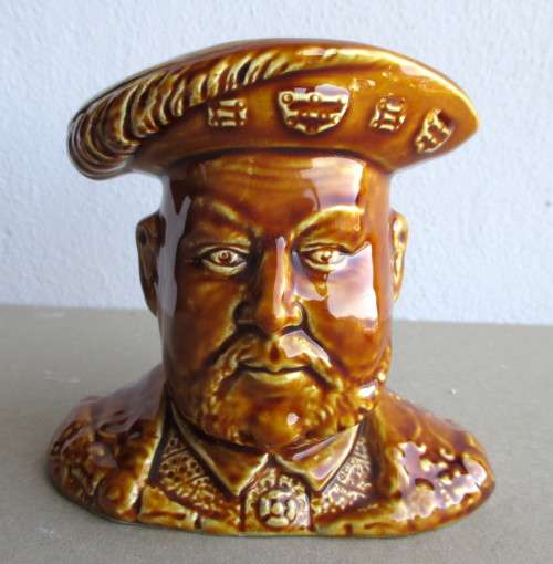 Vintage Porcelain King Henry VIII all brown Character Mug. 10cm.