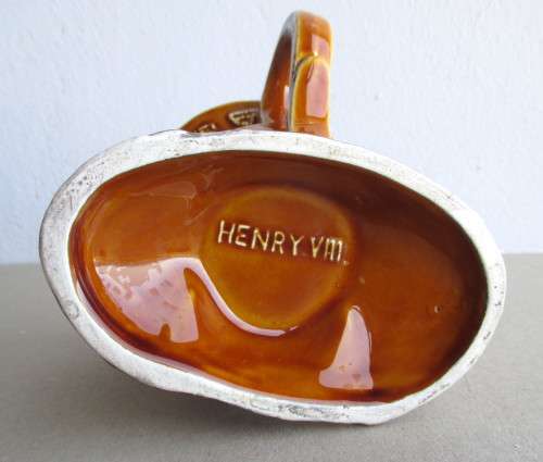 Vintage Porcelain King Henry VIII all brown Character Mug. 10cm.