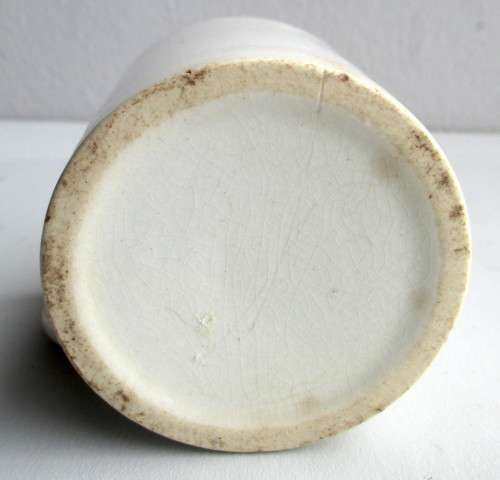 Vintage Hickory Dickory Dock Porcelain Baby Mug. Age related glaze cracks and one small chip, 7cm hi