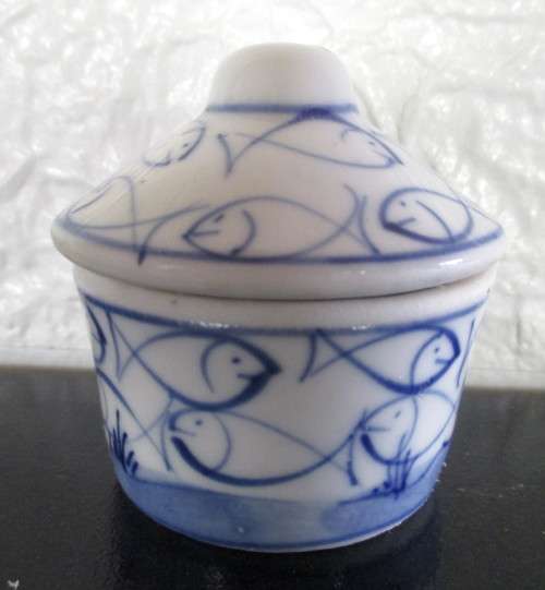 Small Blue and White handpainted ring/pin dish with lid.  No Marked with makers mark. 65mm high.