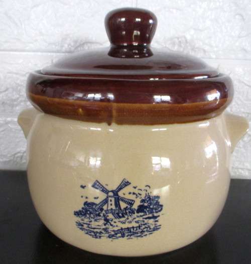 Lovely Windmill themed Glazed Pottery Casserol with 2 serving bowls. 22cm high.