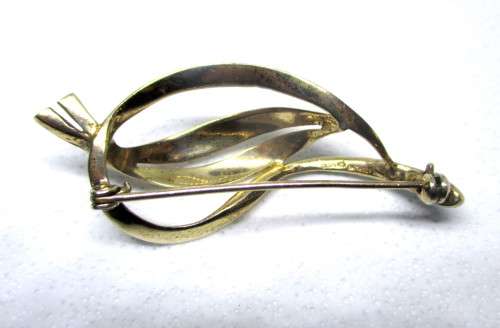 Vintage Sterling Silver Brooch with Marcacite. Very Stylish. 5.8g, 60mm long.