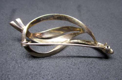 Vintage Sterling Silver Brooch with Marcacite. Very Stylish. 5.8g, 60mm long.